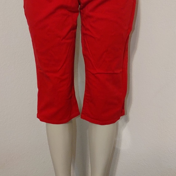 4/$20 • ROCK & ROSE • Red Hot Cropped Capri Jeans - Picture 6 of 8
